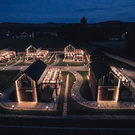 Village Resort Sauna & Jacuzzi & Netflix Tworkowa Luaran gambar