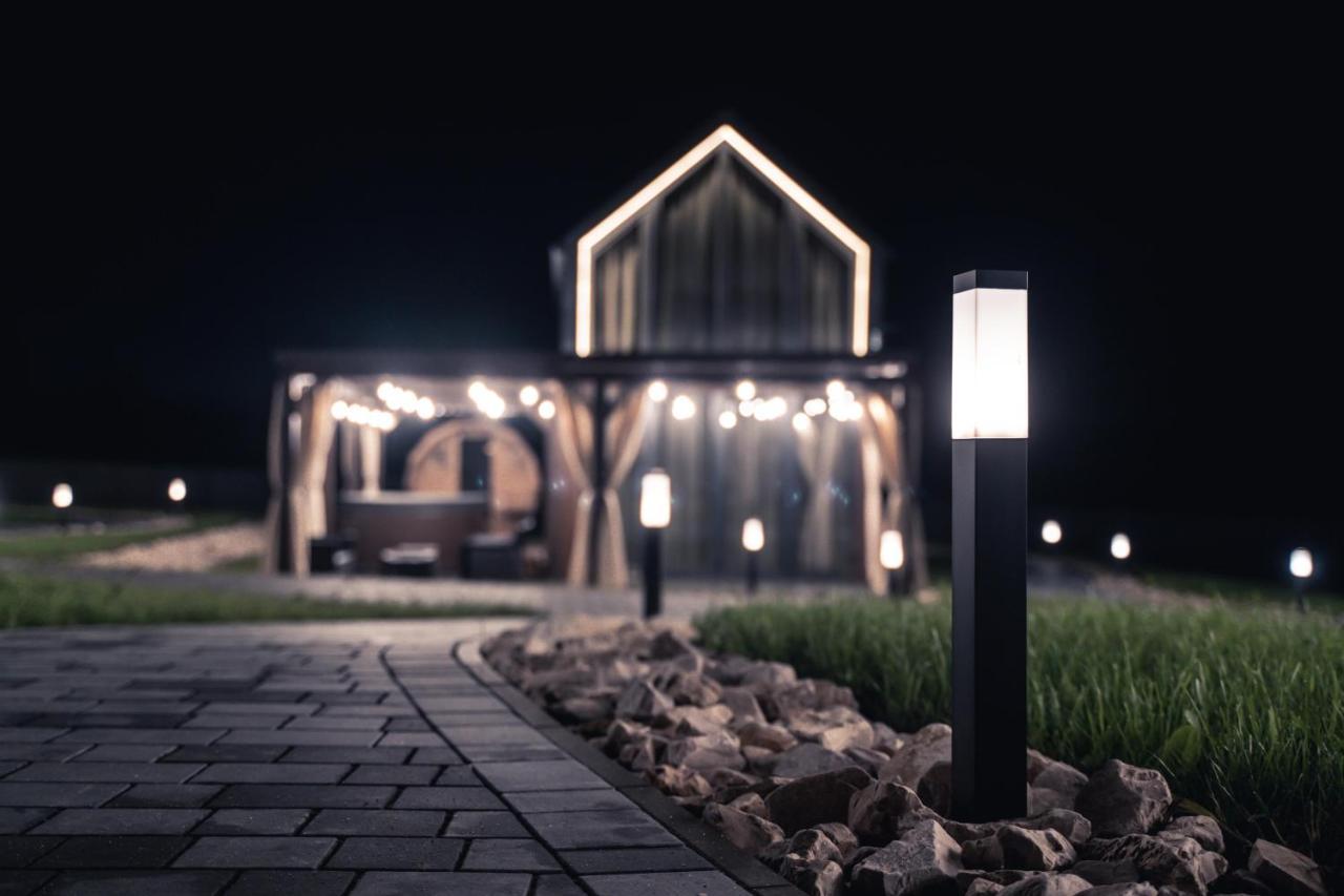Village Resort Sauna & Jacuzzi & Netflix Tworkowa Luaran gambar