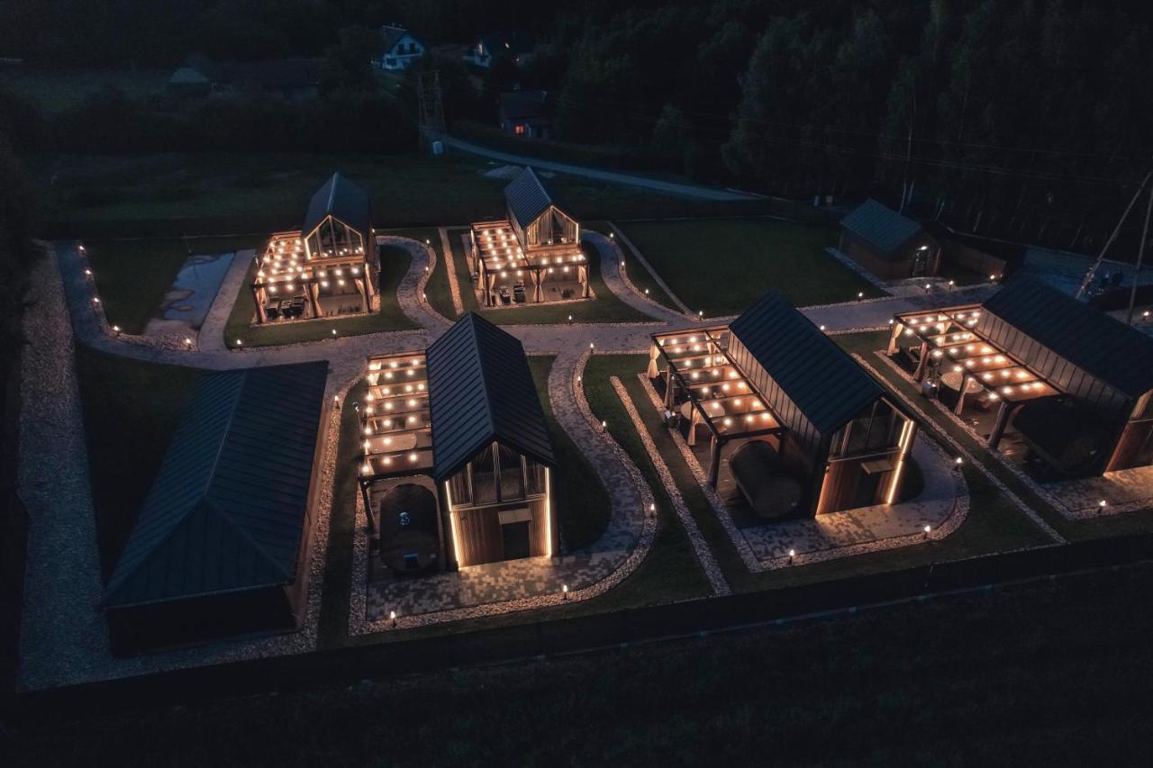 Village Resort Sauna & Jacuzzi & Netflix Tworkowa Luaran gambar