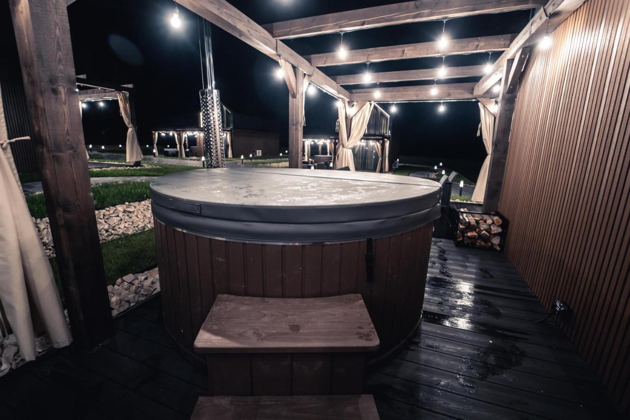 Village Resort Sauna & Jacuzzi & Netflix Tworkowa Luaran gambar
