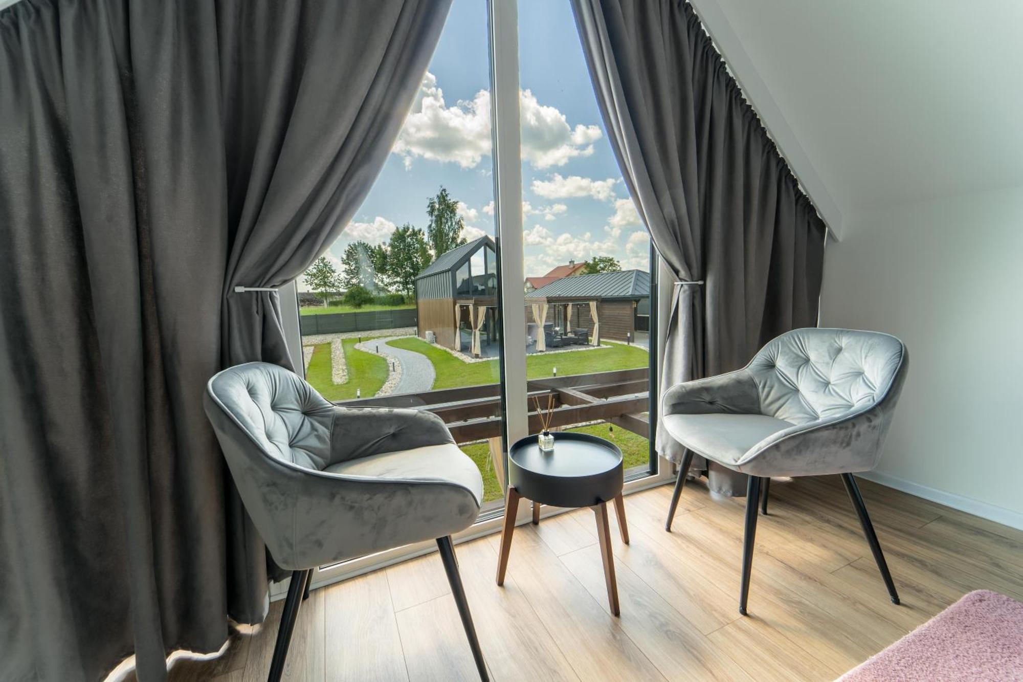 Village Resort Sauna & Jacuzzi & Netflix Tworkowa Bilik gambar